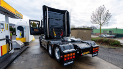 20260201-Tom-Holding-00205